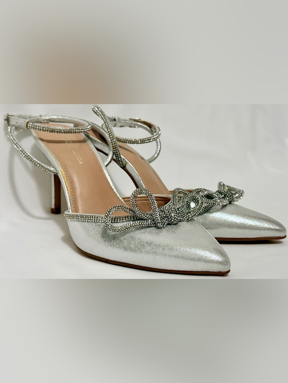 BCBGeneration Annese Silver Rhinestone Bow Pointed Toe Stiletto Heels Bridal 8